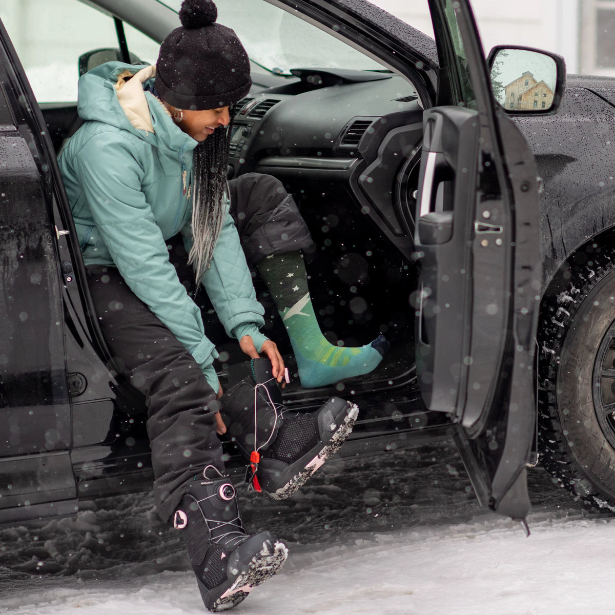 Women's Aurora Over-the-Calf Lightweight Ski & Snowboard Socks